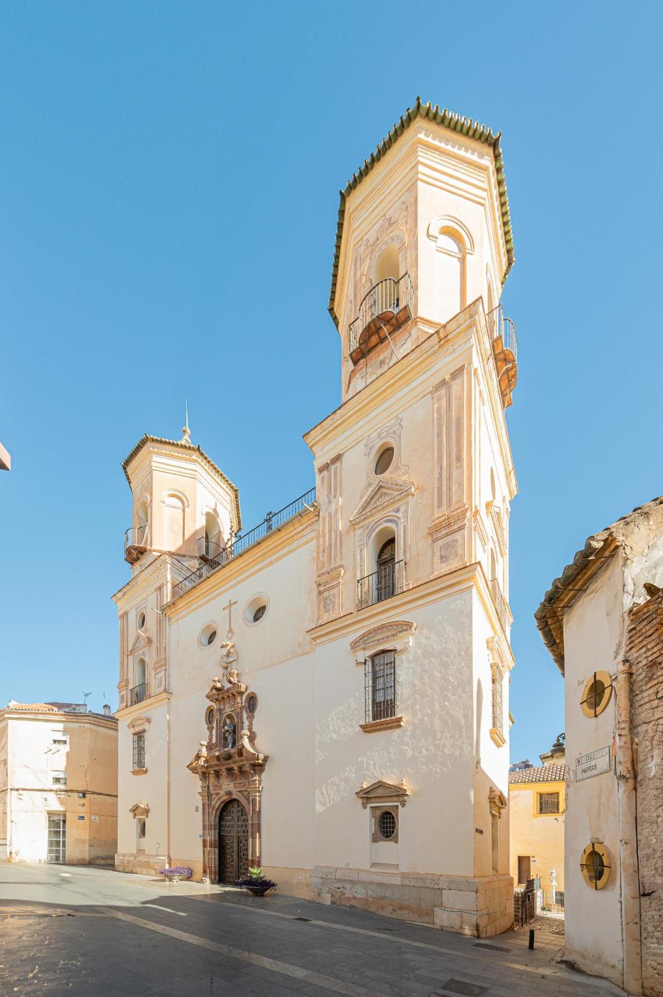 Dona Elvira Parras Apartment Malaga Exterior photo