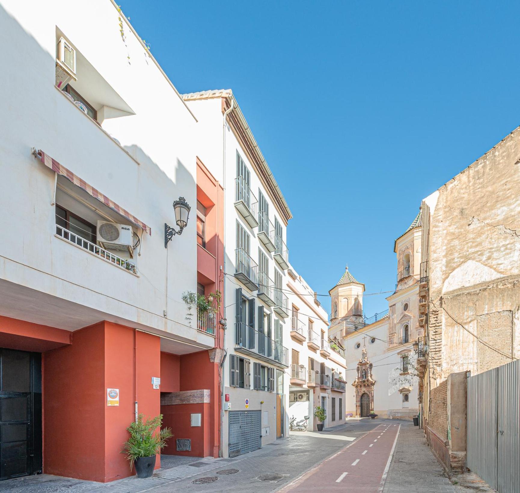 Dona Elvira Parras Apartment Malaga Exterior photo