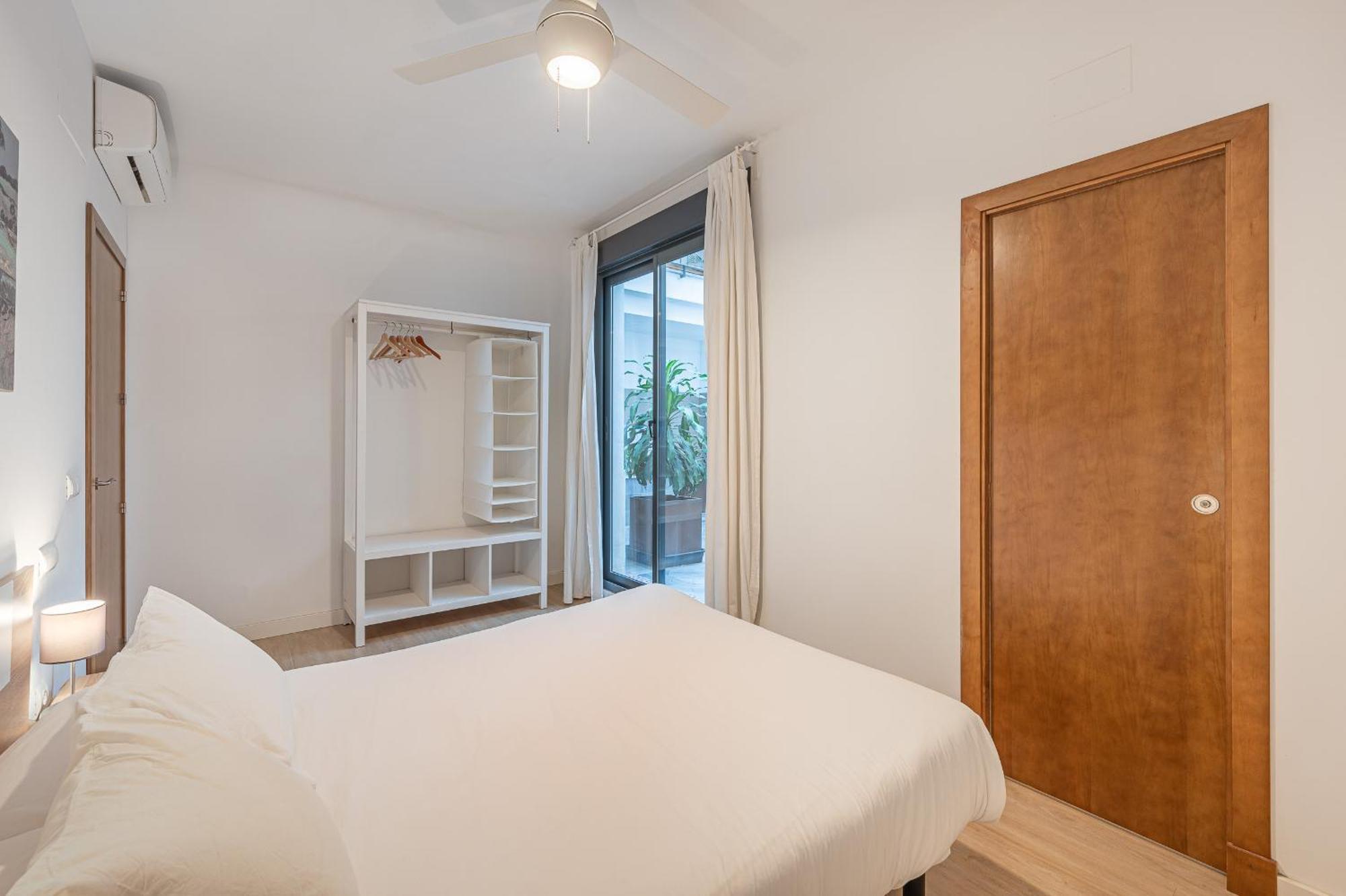 Dona Elvira Parras Apartment Malaga Exterior photo